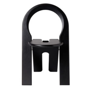 Chaise TS coloris noir, vue de face dépliée, création Roger Tallon Sentou Edition