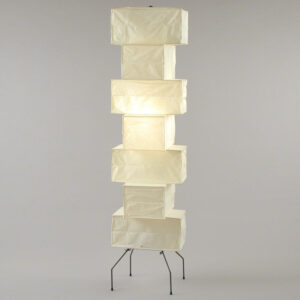 Lampadaire Akari UF4-L10 par Isamu Noguchi Sentou Edition