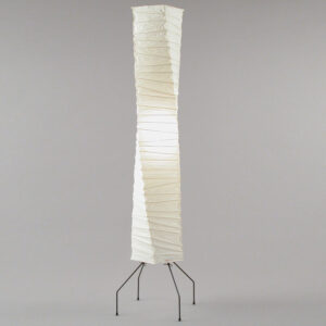 Lampadaire colonne Akari UF4-J1 par Isamu Noguchi Sentou Edition