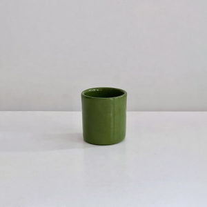 Tasse à expresso vert épinard, collection de céramique Terra, Sentou Edition